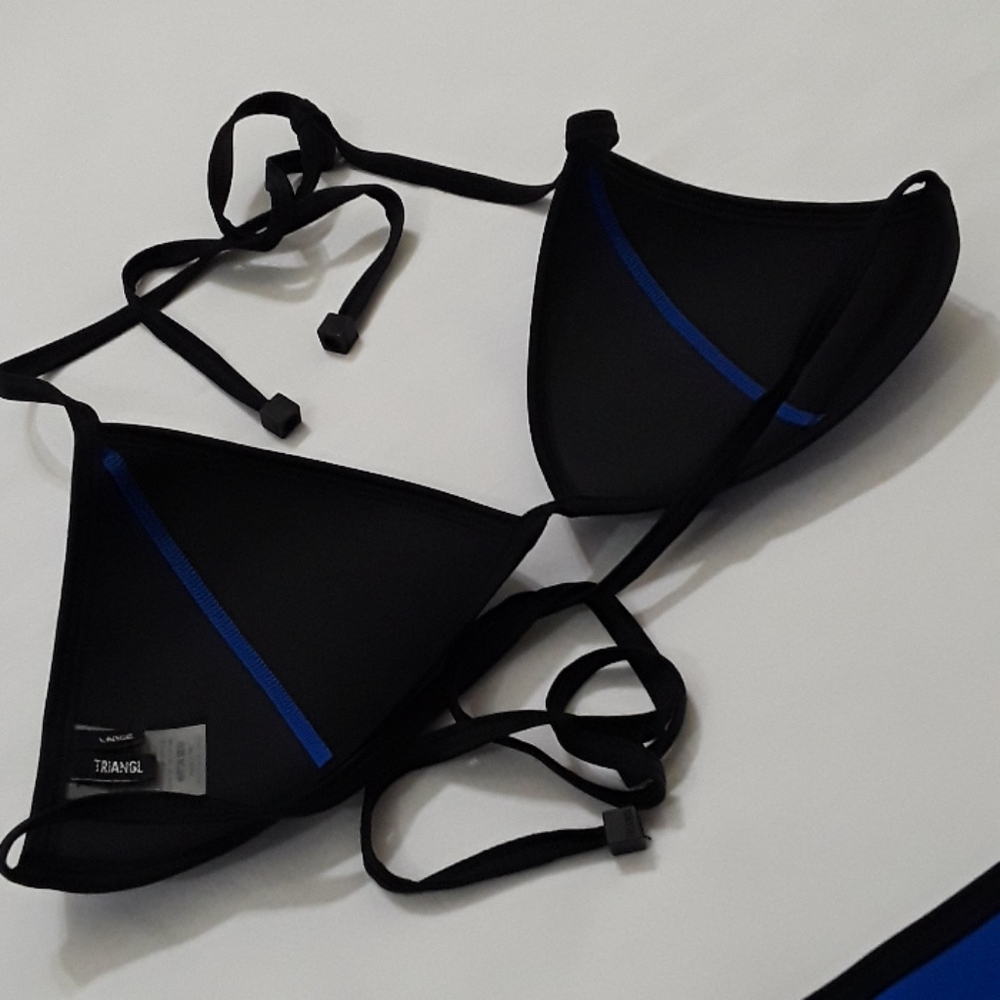 Triangl Malibu's Blue Chloe Bikini - Picture 8 of 12